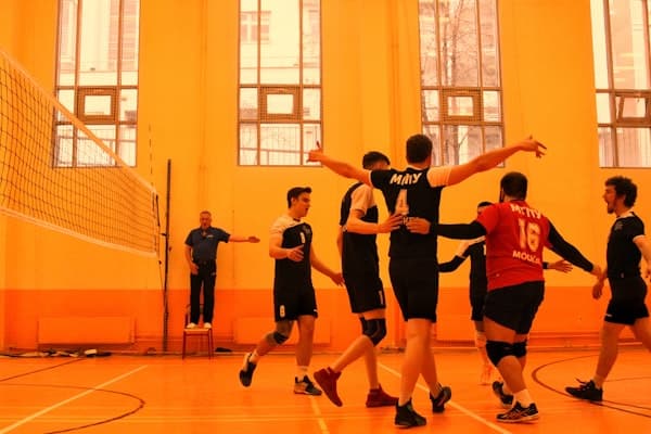 باشگاه چند منظوره سیمرغ قوچان